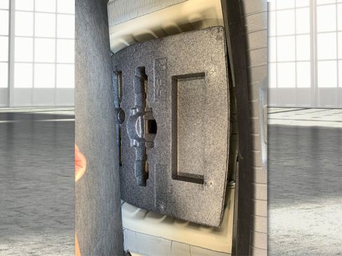 Used 2022 Nissan Altima 2.5 SR FWD image 21