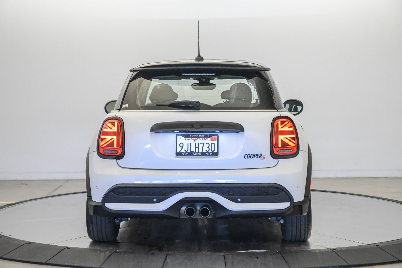 Used 2024 MINI Cooper S FWD image 3