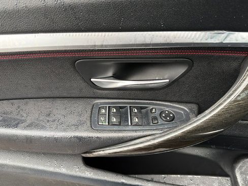 Used 2017 BMW 330i Gran Turismo xDrive image 11