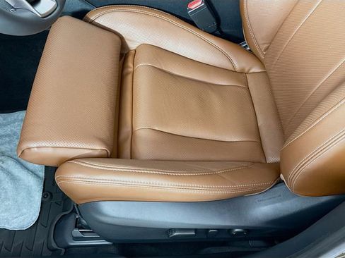 Used 2020 Subaru Outback Touring w/ Popular Package #2 image 20