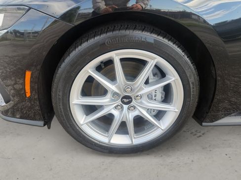 Used 2025 Ford Mustang GT Premium RWD image 11