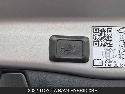 Used 2022 Toyota RAV4 XSE AWD/4WD image 25