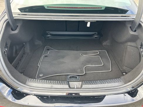 Used 2025 Mercedes-Benz E 350 Sedan image 19