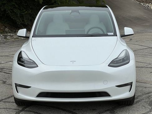 Used 2023 Tesla Model Y Long Range AWD/4WD image 7