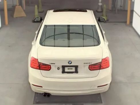 Used 2013 BMW 328i xDrive Sedan AWD/4WD image 6