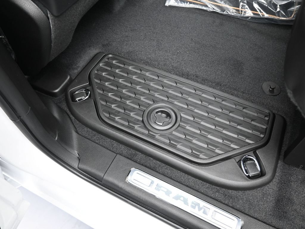 Used 2026 RAM 1500 Tungsten AWD/4WD image 35