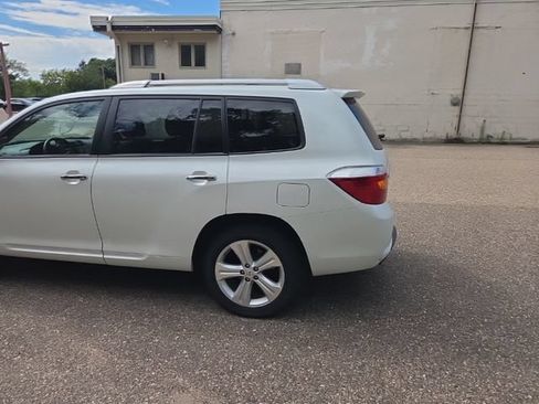 Used 2009 Toyota Highlander Limited AWD/4WD image 7