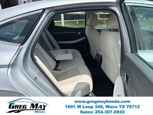 Used 2025 Hyundai Sonata SEL FWD image 25