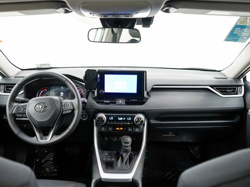 Used 2025 Toyota RAV4 XLE w/ Convenience Package AWD/4WD image 13