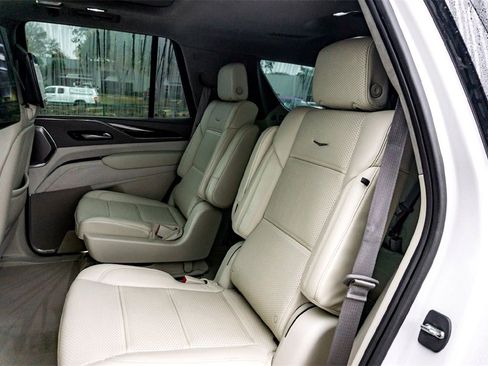 Used 2023 Cadillac Escalade Sport Platinum image 27