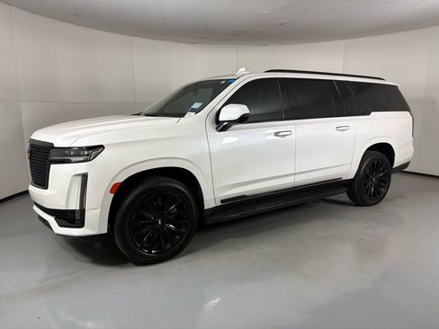 Used 2022 Cadillac Escalade ESV Luxury image 6