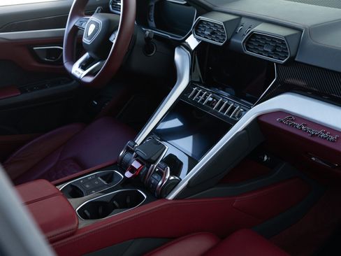 Used 2021 Lamborghini Urus image 20