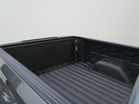 Used 2020 Chevrolet Silverado 1500 LT Trail Boss AWD/4WD image 14