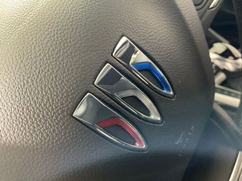 Used 2025 Buick Envista Avenir image 47