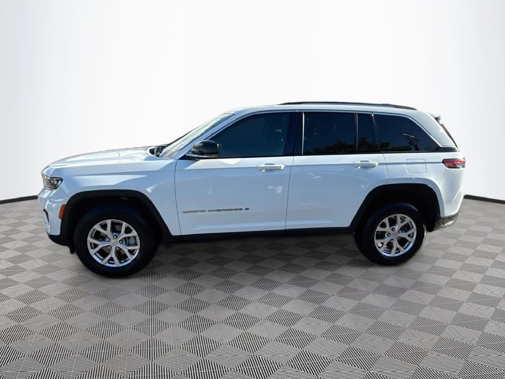Used 2022 Jeep Grand Cherokee Limited RWD image 9