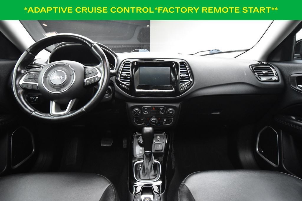 Used 2021 Jeep Compass Latitude w/ Sun and Sound Group AWD/4WD image 3