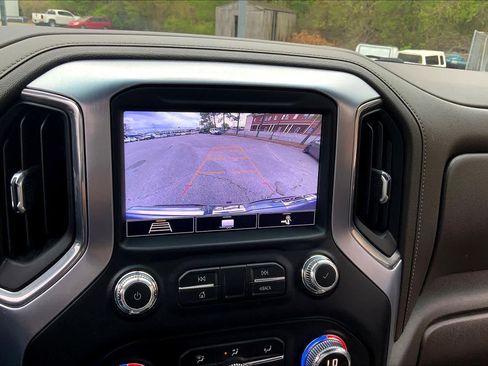 Used 2020 GMC Sierra 1500 SLT w/ SLT Premium Package image 27