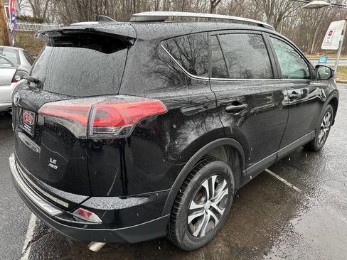 Used 2017 Toyota RAV4 LE image 6