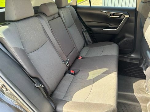 Used 2023 Toyota RAV4 XLE FWD image 19