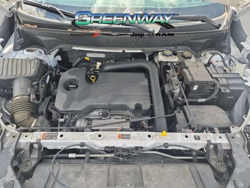 Used 2024 GMC Terrain SLE FWD image 6