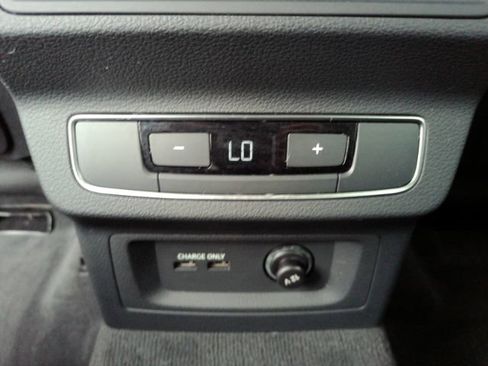 Used 2024 Audi Q5 2.0T Premium image 33