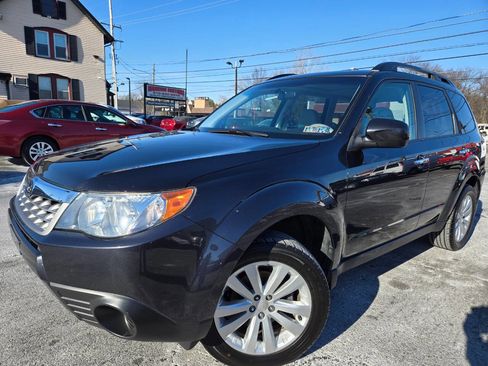 Used 2011 Subaru Forester 2.5X Premium w/ All-Weather Pkg image 3