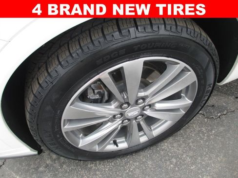 Used 2021 Cadillac XT6 Premium Luxury image 3