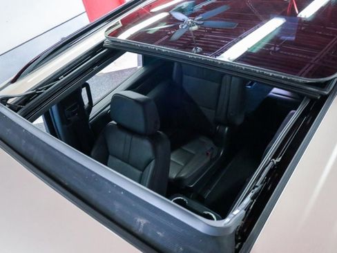 Used 2024 Chevrolet Tahoe RST w/ Luxury Package image 20