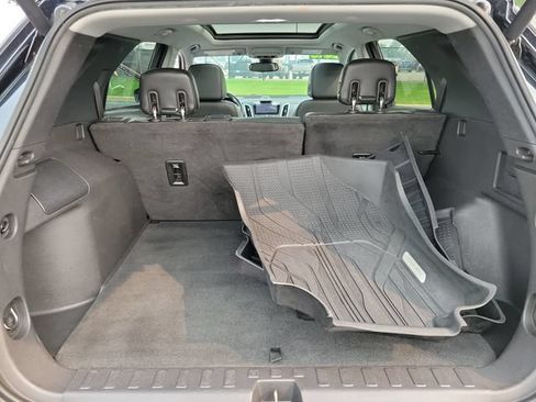 Used 2018 Chevrolet Equinox Premier FWD image 33