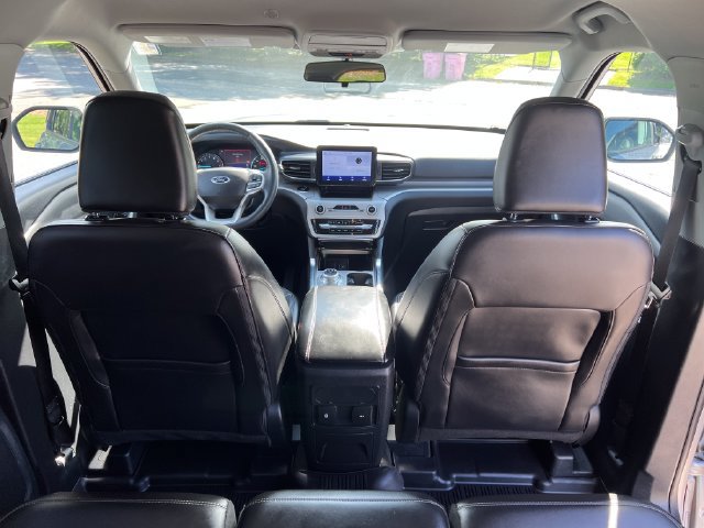 Certified 2023 Ford Explorer XLT w/ Equipment Group 202A AWD/4WD image 35