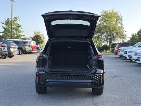 New 2026 Volkswagen Tiguan SEL R-Line AWD/4WD image 14
