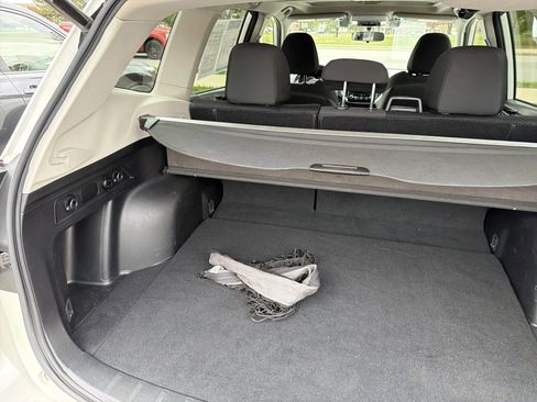 Used 2019 Subaru Forester Premium image 37