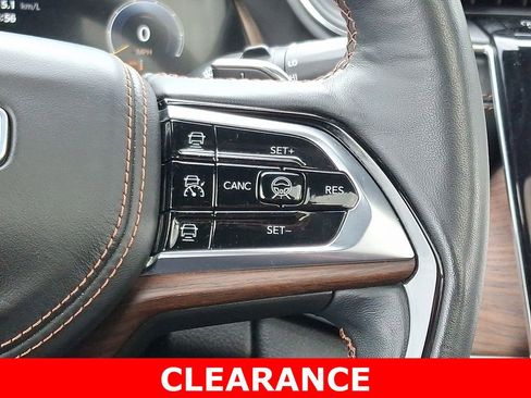 Used 2022 Jeep Grand Cherokee Summit w/ Adv Protech Group IV AWD/4WD image 24