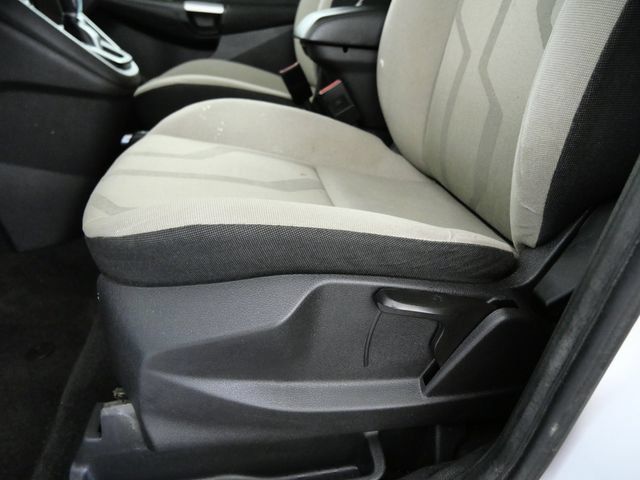 Used 2015 Ford Transit Connect XLT FWD image 17