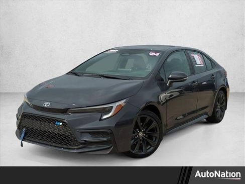 Used 2024 Toyota Corolla XSE FWD image 1