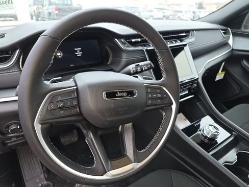 New 2026 Jeep Grand Cherokee L 4WD image 15