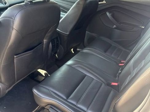 Used 2017 Ford Escape Titanium FWD image 5