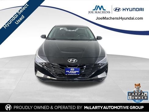 Used 2022 Hyundai Elantra Limited w/ Cargo Package image 4