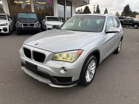 Used 2015 BMW X1 xDrive28i image 1