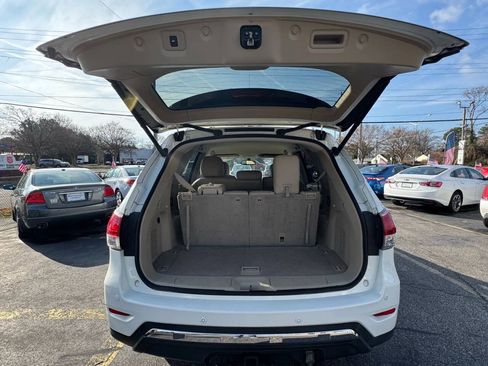 Used 2014 Nissan Pathfinder Platinum AWD/4WD image 19