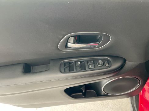 Used 2016 Honda HR-V EX image 13
