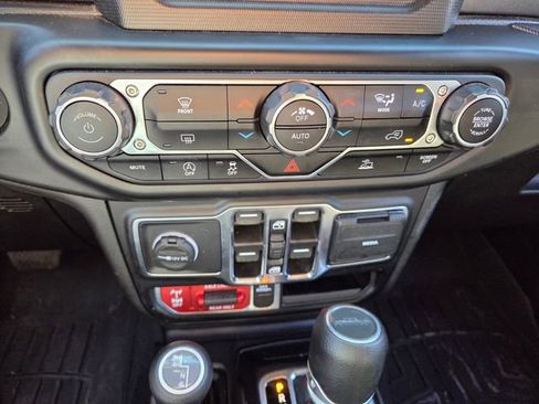 Certified 2021 Jeep Gladiator Mojave w/ Trailer Tow Package image 25