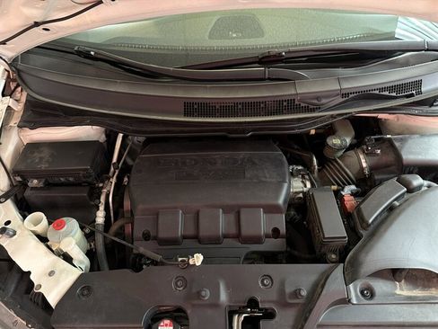 Used 2014 Honda Odyssey Touring Elite image 40
