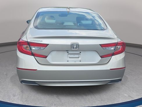 Used 2018 Honda Accord EX-L image 6