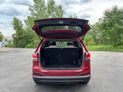 Used 2017 Kia Sorento AWD image 13
