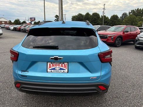 New 2026 Chevrolet Trax RS w/ Driver Confidence Package FWD image 9