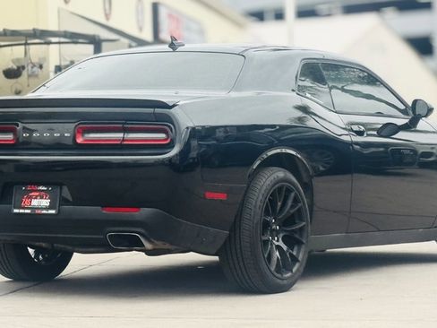 Used 2015 Dodge Challenger R/T w/ Quick Order Package 28B R/T image 6