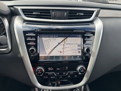 Used 2018 Nissan Murano SV image 19