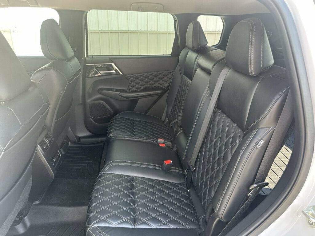 Used 2022 Mitsubishi Outlander SEL AWD/4WD image 10