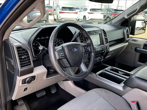 Used 2017 Ford F150 XLT w/ Equipment Group 302A Luxury image 16